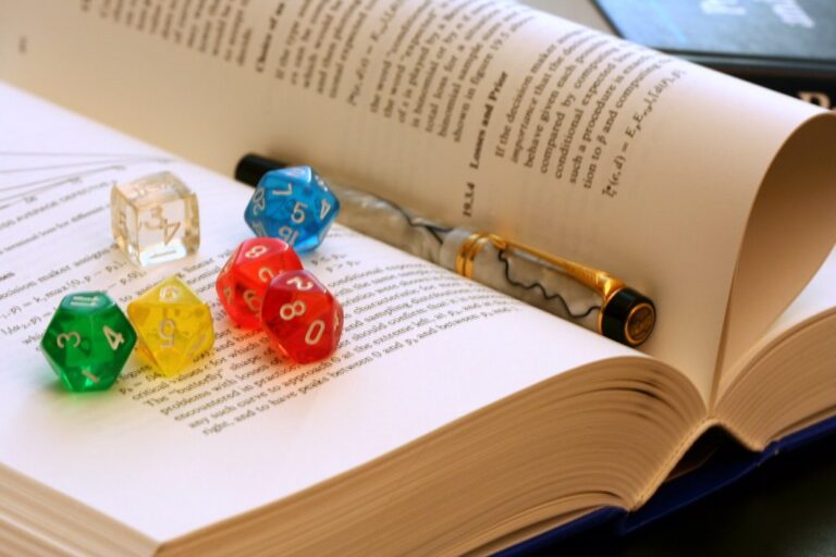 Dés colorés illustrant les probabilités en mathématiques au brevet